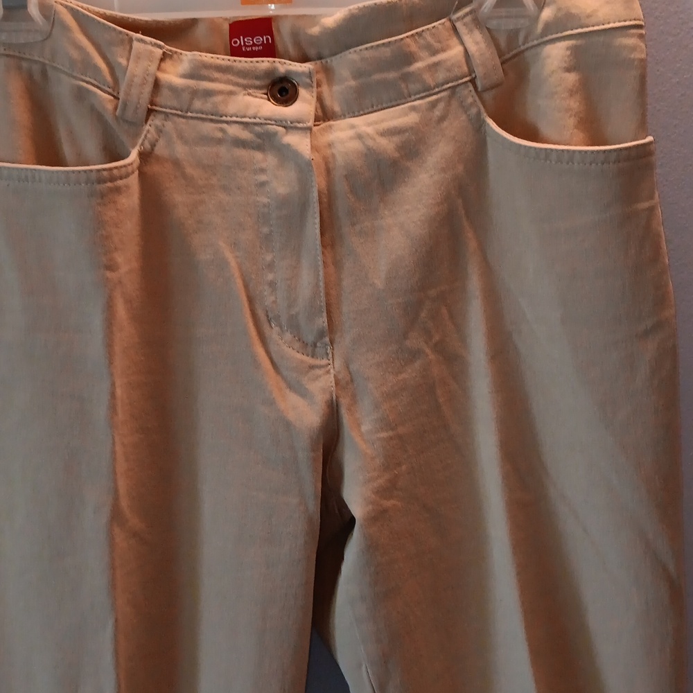 Olsen Europe Lisa Tan Pants EUC - Picture 6 of 10